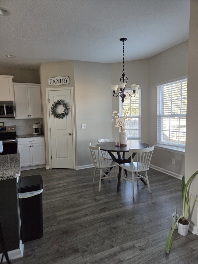 Building Photo - 112 Factors walk