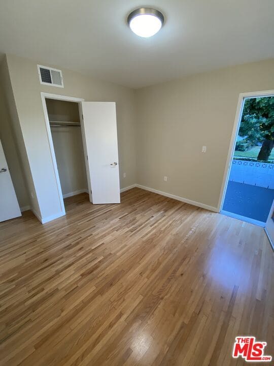 Building Photo - 1012 Elkgrove Ave
