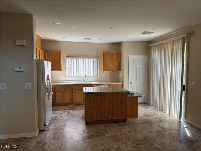 Building Photo - 11613 Villa Malaparte Ave