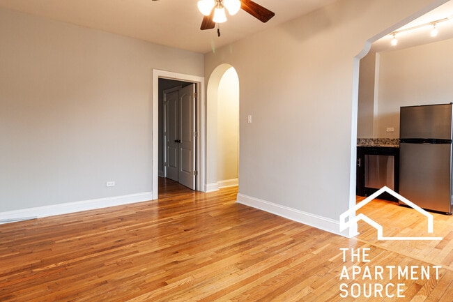 Building Photo - 620 W Patterson Ave