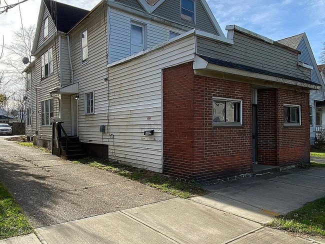 Building Photo - 6632 Fleet Ave