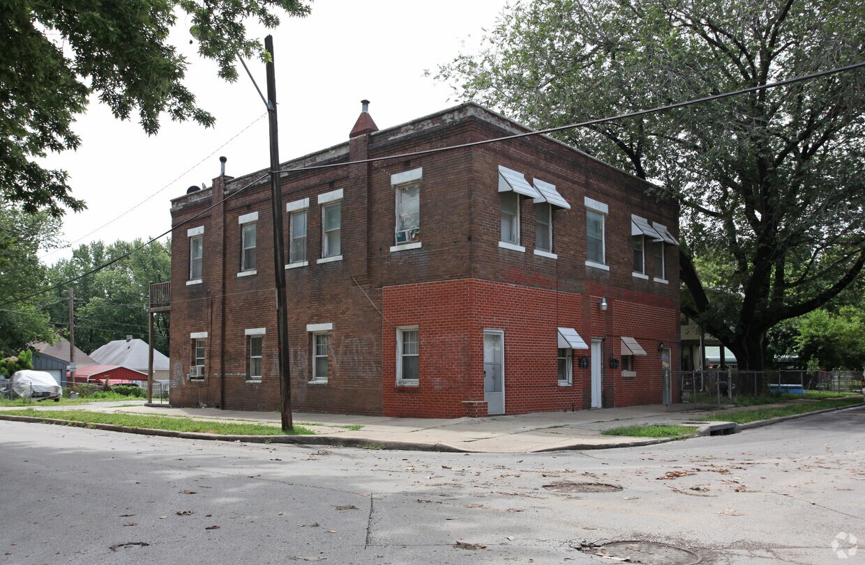 Foto principal - 401-403 Kensington Ave