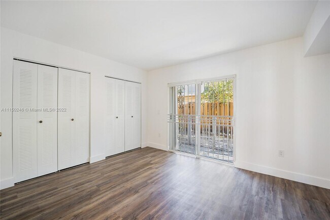 Foto del edificio - 6806 NW 166th Terrace