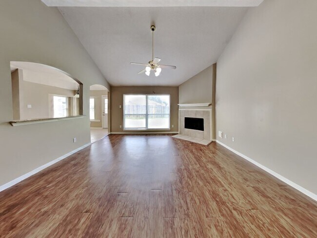 Building Photo - Welcome Home