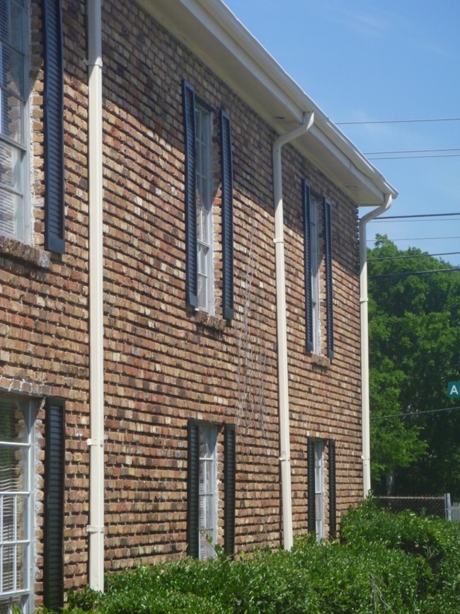 Foto del edificio - Shannon Hall Apartments