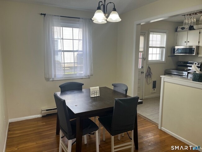 Building Photo - 1283 Hope St