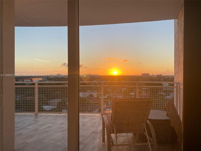 Foto del edificio - 2600 SW 27th Ave