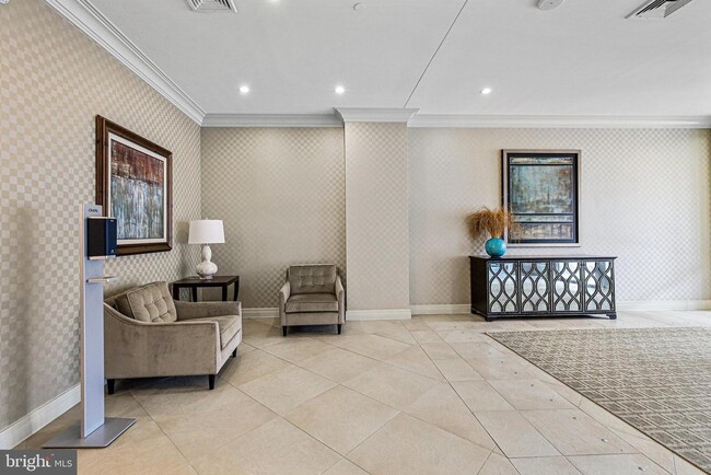 Foto del edificio - 2451 Midtown Ave