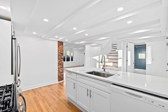 Foto del edificio - 151 Hull St