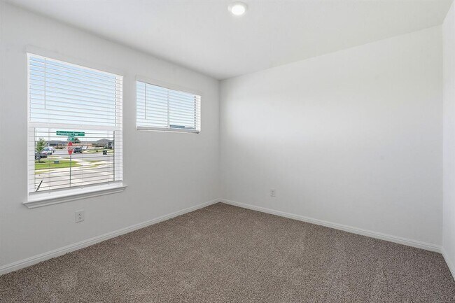 Building Photo - 167 Mountain Pea Rd