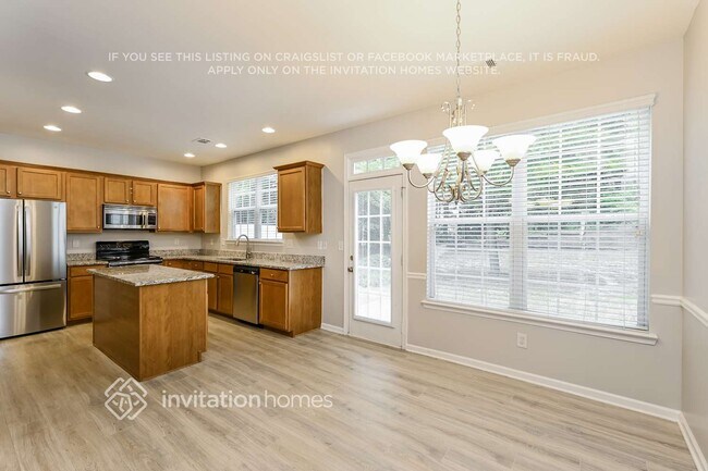 Foto del edificio - 2636 Pierce Brennen Ct NE