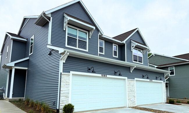Building Photo - Okemos Grand Reserve