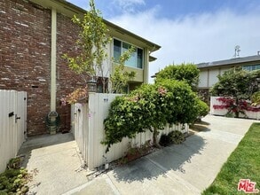 Building Photo - 5215 Sepulveda Blvd
