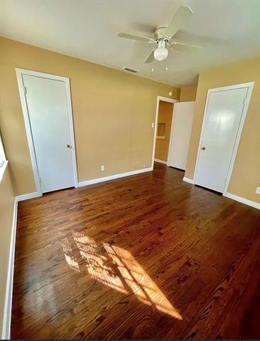 Foto del edificio - 11936 Hoblitzelle Dr