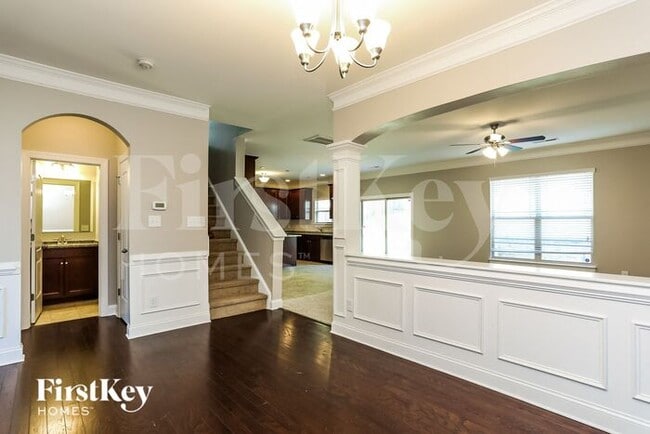Building Photo - 2205 Wise Owl Dr