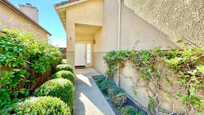 Building Photo - 5751 Galloway Pl