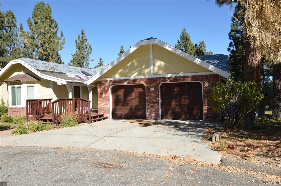 Primary Photo - 617 E Barker Blvd