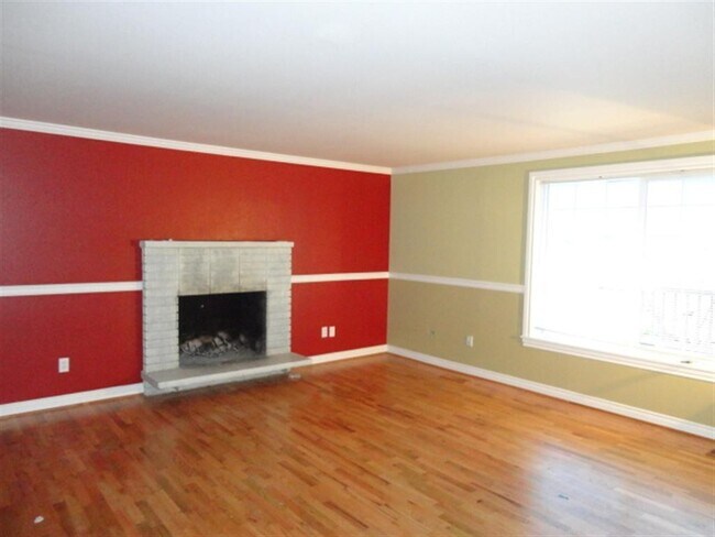 Foto del edificio - Charming Everett Rambler — 3 Bedrooms + Bonus Room