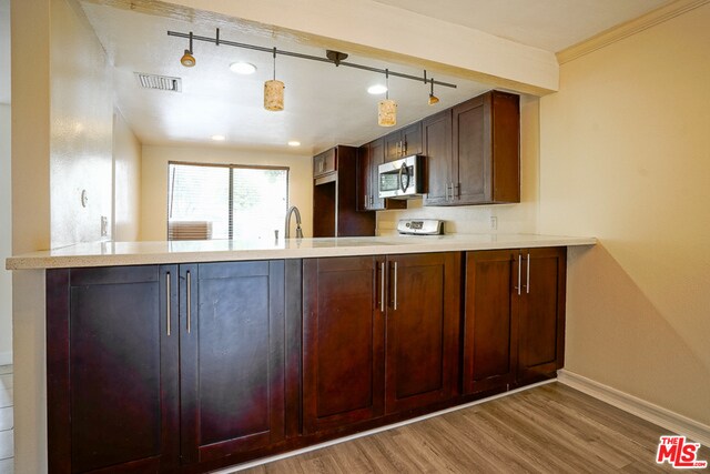 Foto del edificio - 5760 Owensmouth Ave