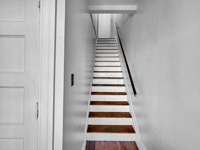 Foto del edificio - 1027 Lakepointe St