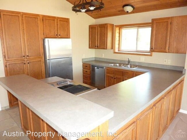 Building Photo - 3 br, 2 bath House - 61165 Ladera Road