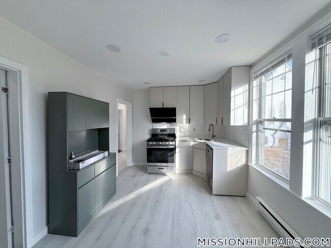 Foto del edificio - 739 Parker St