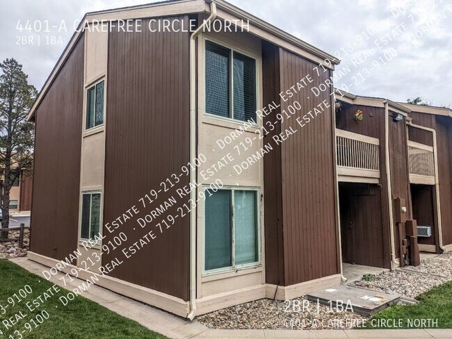 Foto del edificio - 4401 Carefree Cir N