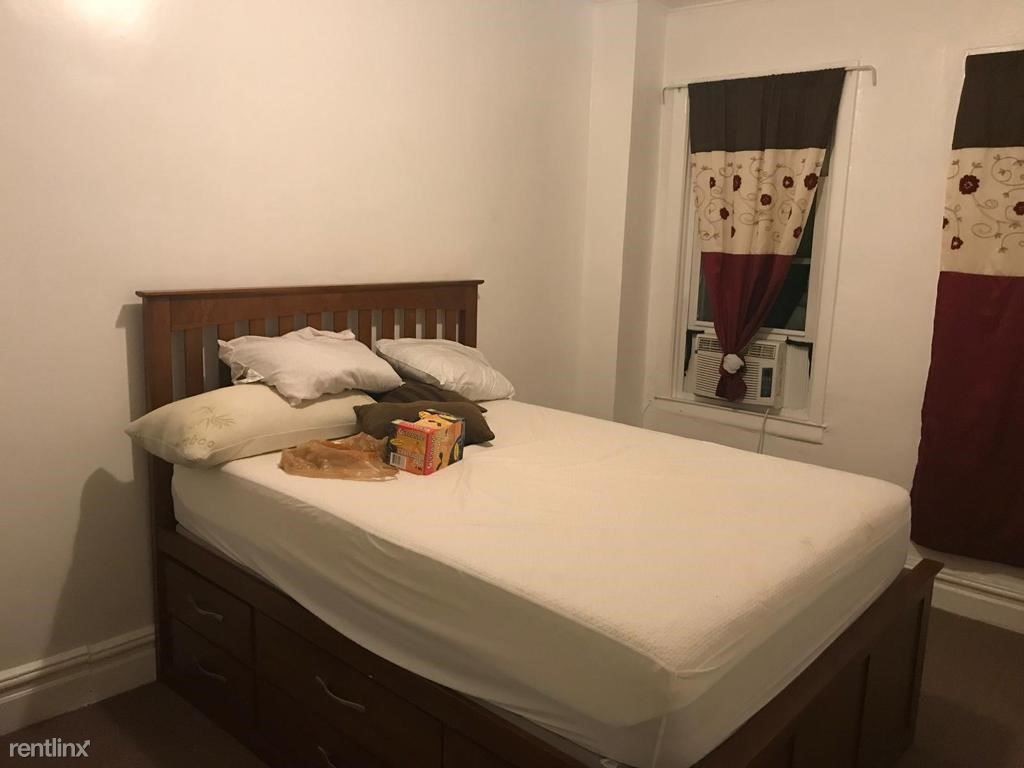 Foto del edificio - 2 br, 1 bath Apartment - 2328 Powell Ave