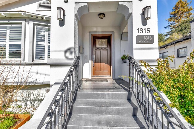 Foto del edificio - 1815 Ward St