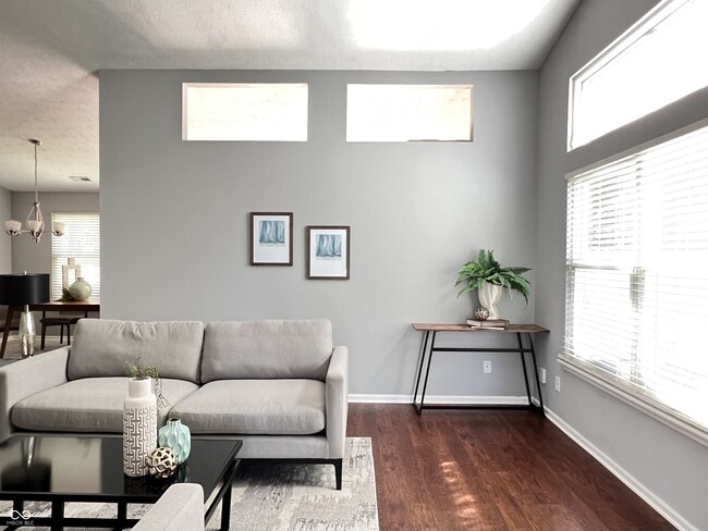 Foto del edificio - 10779 Park Vista Ct