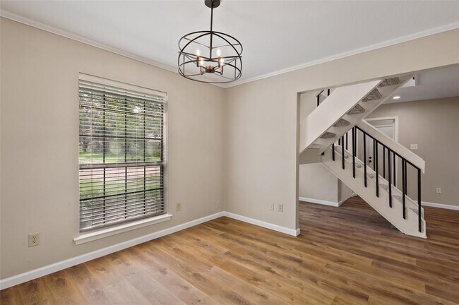 Building Photo - 1603 Barclay Dr