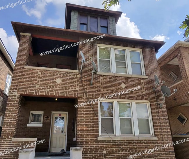 Building Photo - 4013 Pulaski St