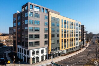 Building Photo - 9 Tower Ln