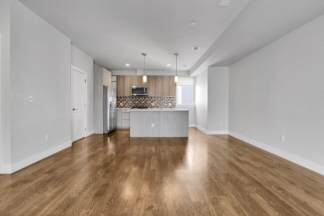 Foto del edificio - $3,400.00 - 2 Bedroom, 2.5 Bathroom, Rooft...