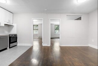 Building Photo - 416 W 23 St