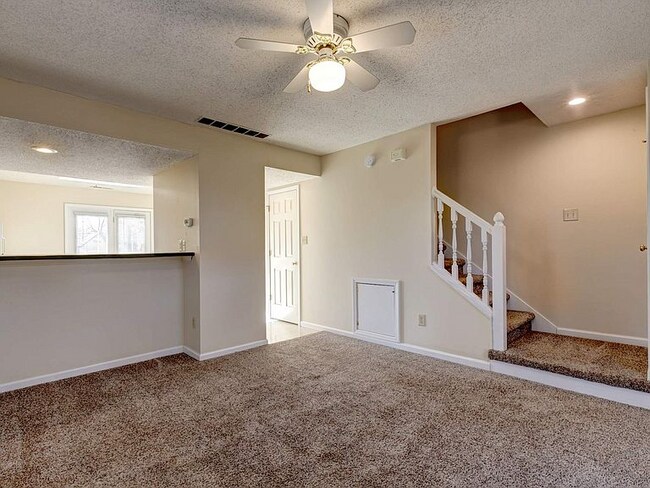 Foto del edificio - 805 E Sherwood Hills Dr