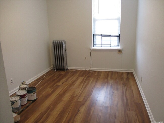 Building Photo - 72-59 Metropolitan Ave