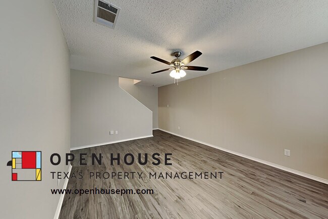 Foto del edificio - 608 High Crest, McKinney