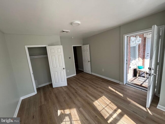 Building Photo - 1311 S 52nd St