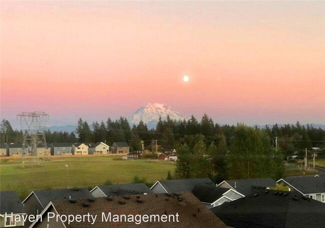 Foto del edificio - 4 br, 2.5 bath House - 1927 200th St E