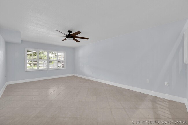 Building Photo - 3513 SW Sunset Trace Cir