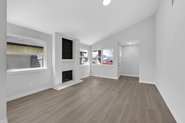 Building Photo - 6328 Porterway Dr