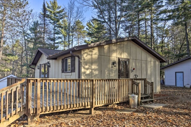 Building Photo - 10046 Timber Lane Dr