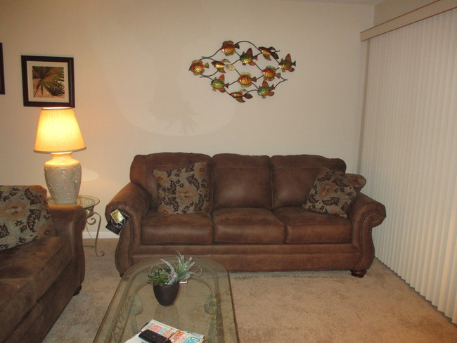 LIVING RM AREA - 2750 E Bay Dr