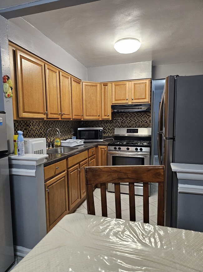 Foto del edificio - 855 E 55th St