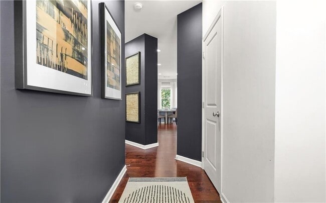 Foto del edificio - 580 Morrow Ln