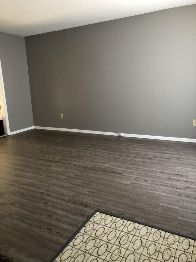 Building Photo - 4329 Kerwin Dr