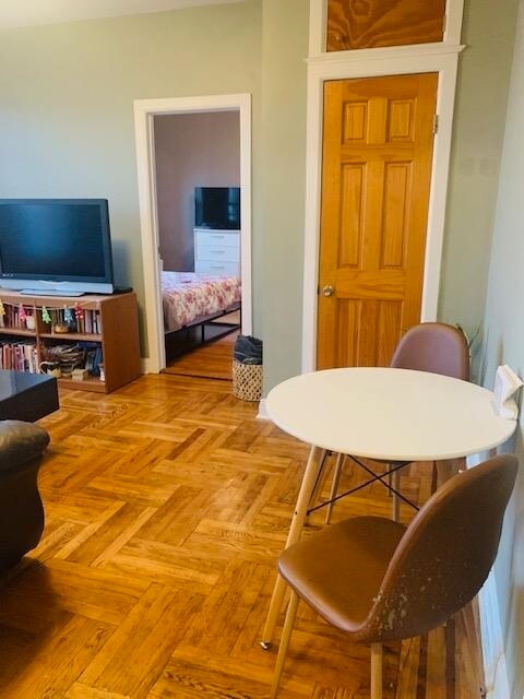 Foto del edificio - 680 John F. Kennedy Blvd