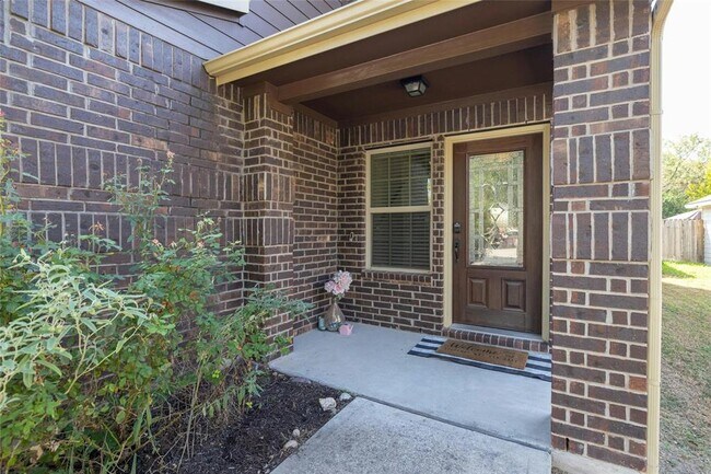 Building Photo - 104 Bufflehead Ln