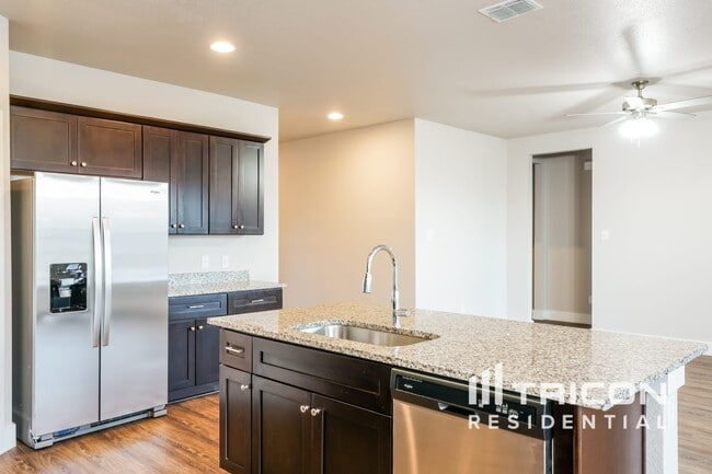 Building Photo - 10336 Ft Teran Trl